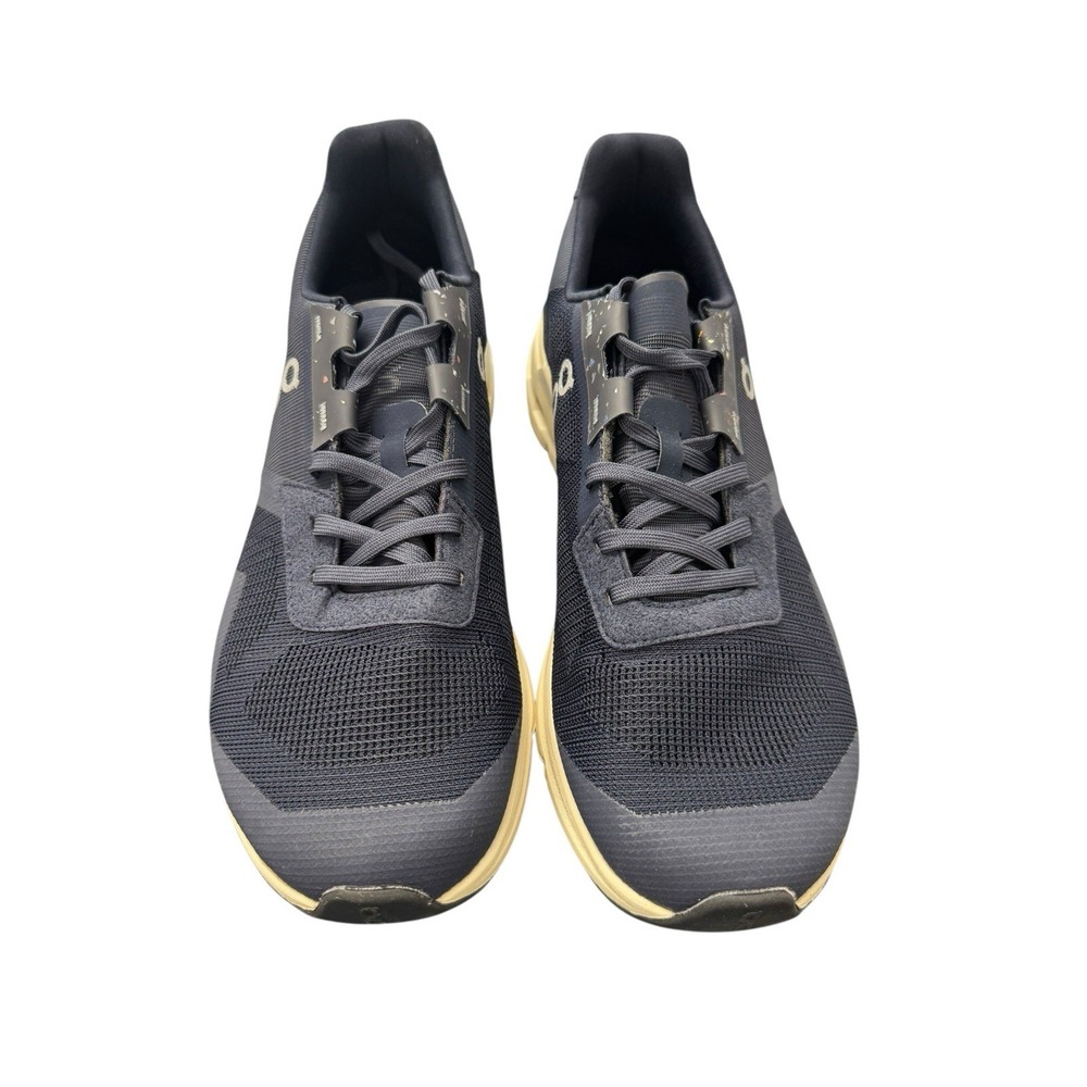 On Cloud Cloudrunner Womens Size 10 - image 2